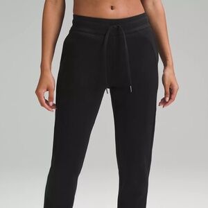 **NWT** Lululemon Scuba High-Rise Jogger Full Length